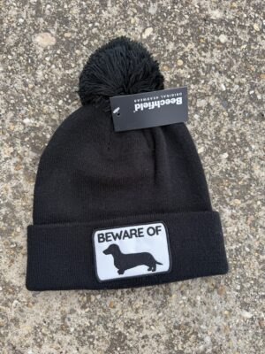 Beware of (fekete) - Pompom beanie