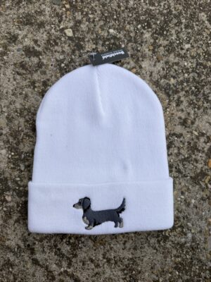 Hosszúszőrű tacsi - Beanie (fehér)