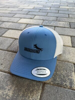 Trucker (kék-fehér) - Dachshund (fekete)